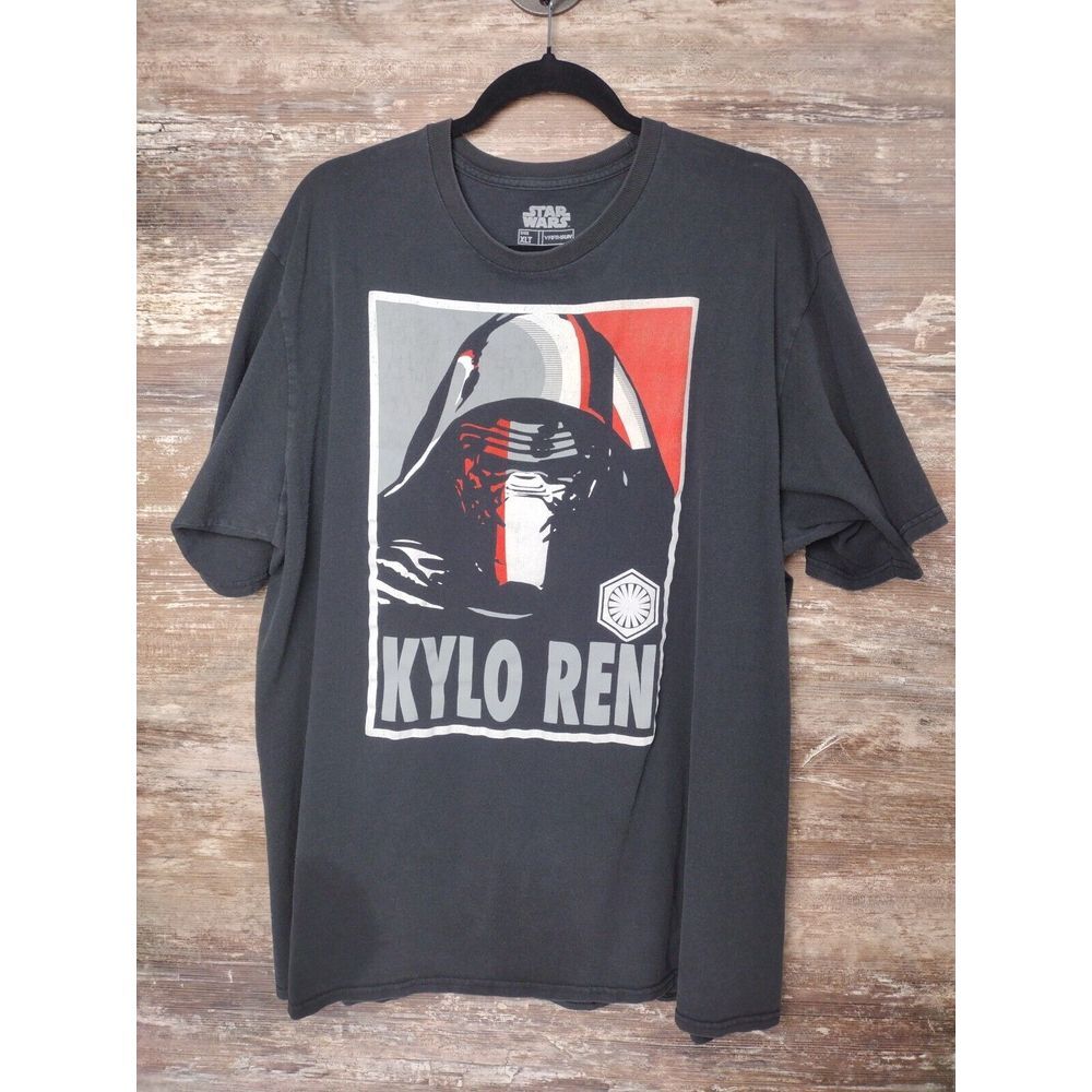 Star Wars The Force Awakens KYLO REN Size XLT Graphic T-Shirt